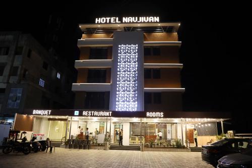 www.hotel-areaone.com