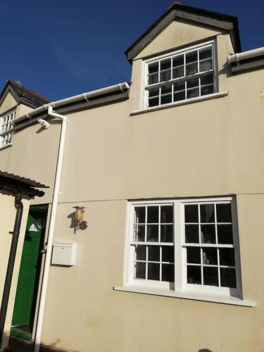 www.hammelhouse.com