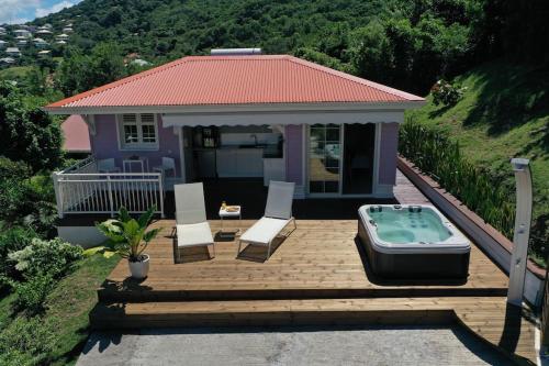 www.ravenhotel.com