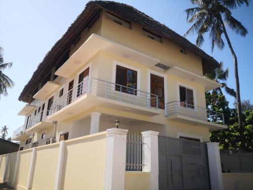 www.mambohotels.com