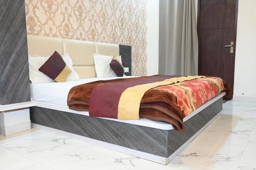 www.lahore-hotels.co