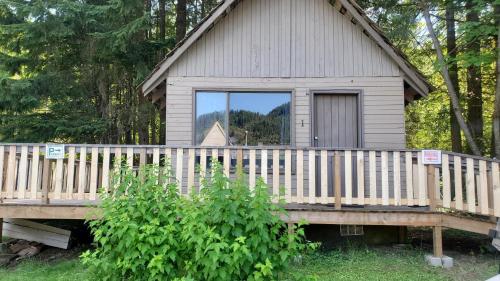 www.sicamousrvresort.ca