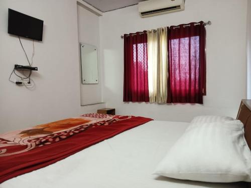 www.devashishhotels.com