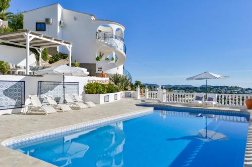 www.villalaperlasulmare.it