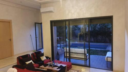 www.hotelpalmplaza.com