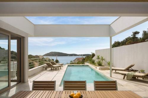 www.villambali.com