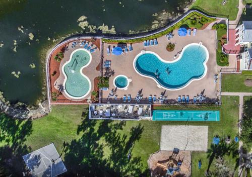 www.paradisepoint.com