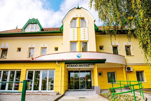 www.furdohotelzalakaros.hu