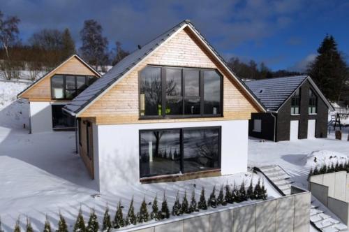 www.hausweiss.at