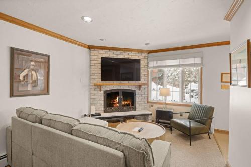 www.friasproperties.com