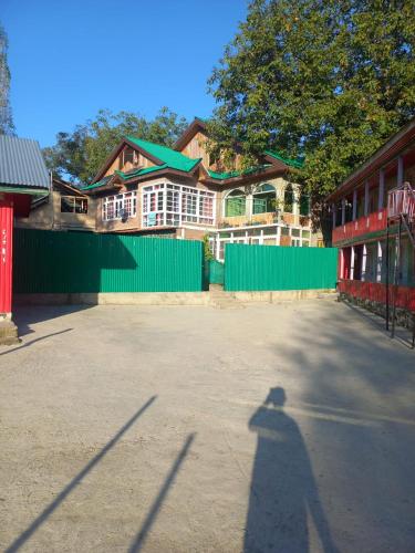www.parklaneguesthouse.com