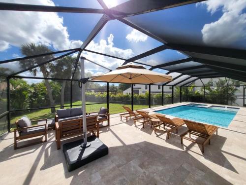 www.oasispalmsresort.com