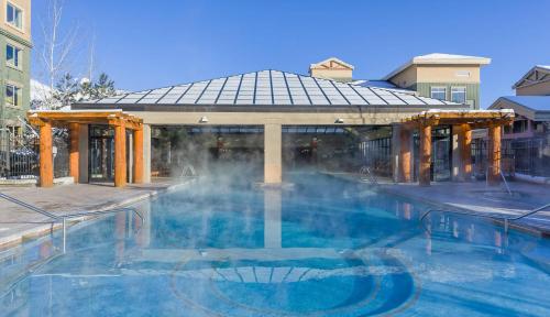 www.thecabanasguesthouse.com