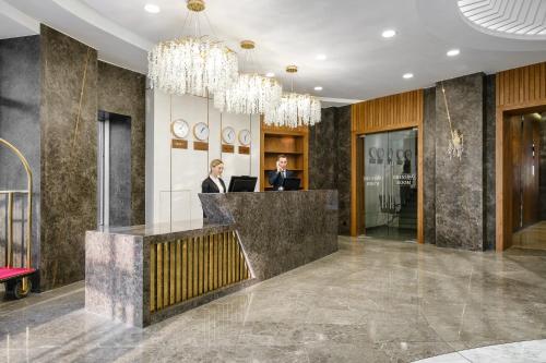 www.stratfordmotorinnbymagnuson.com