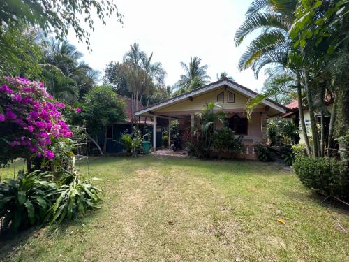 www.riverviewgardenresort.com