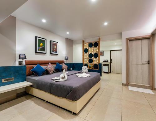 www.hotelserail.com