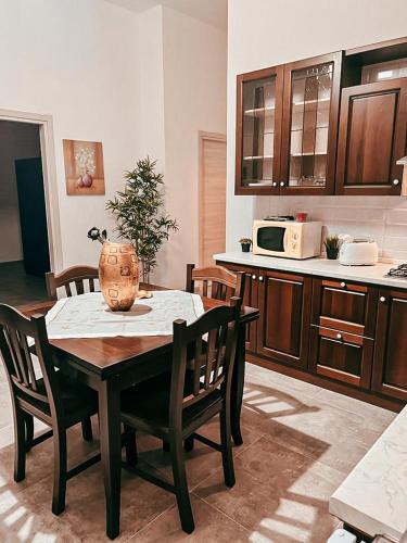 www.southwoodrealty.com