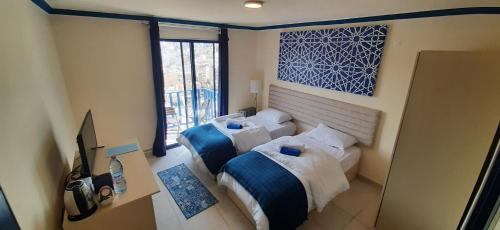 www.whiterhinohotel.com