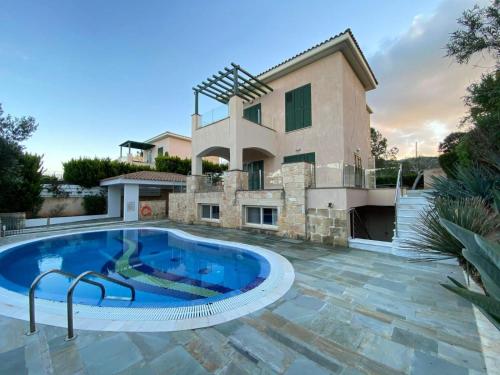 www.amorosa.villas