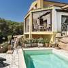 Iconic Luxury Suites