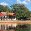 Lao Lake House
