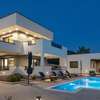 Villa Bura