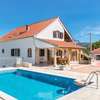Villa Sinodium