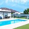 Villa Irache by Villa Plus