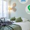Appart'Hotel NuiteeJour Versailles Saint Cyr l'Eco