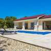 Villa Una