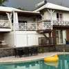 Le Clos Surprise