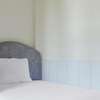 SPOT ON 91623 Pj Guest House Syariah