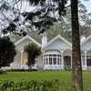 5-Bedroom Netherleigh Heritage Bungalow by Lake Gr