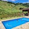 Sitio Califórnia, tranquilidade pertinho de tudo!