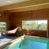 Maison avec piscine chauffée intérieure et sauna
