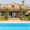 V018 - VILLA PERALADA