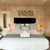 Wayfarer Lodge Studio