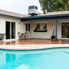Cozy Quite Home on golf course pool bbq