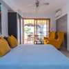 1013 studio Garden City