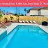 Sleeps 22, 7 bedrooms, 2min walk To The Beach, Pri