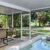Walk to Beach, Restaurants, Shopping/Hot Tub!