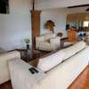 Casa con jacuzzi y vista al lago!