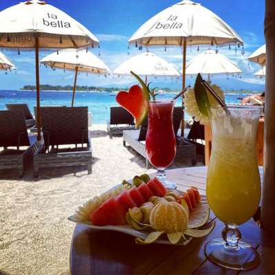 www.villabellagili.com