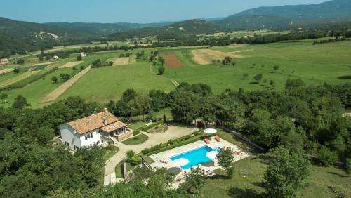 www.villaboljuncica.com