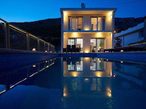 www.villa-maranata.com