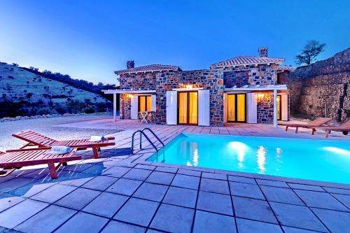 www.palazzogrecovillas.com