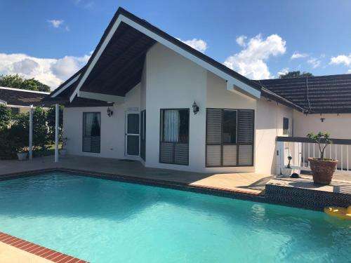 www.solmarvillajamaica.com