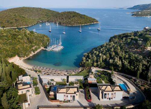 www.karvounovillas.gr