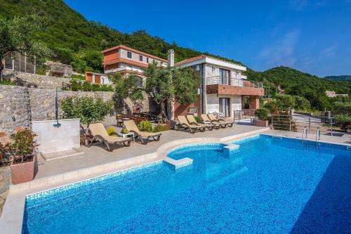 www.myvilla.me