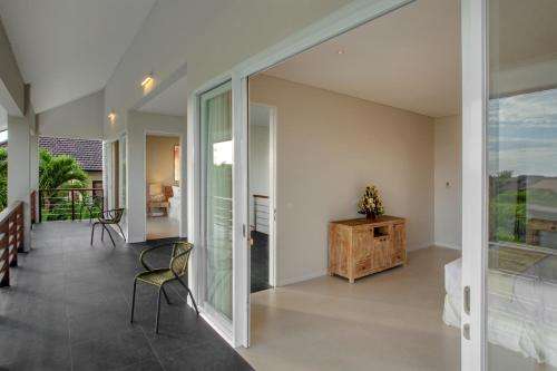 www.villa-delmar-bali.com
